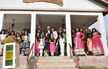 Ambassador's visit to Vizuresti